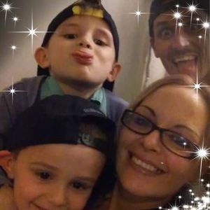 Meet your Posher, Roxanne